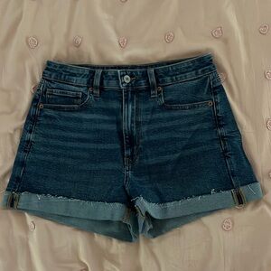 American Eagle Dark Wash Stretch Mom Jean Style Shorts - Size 6